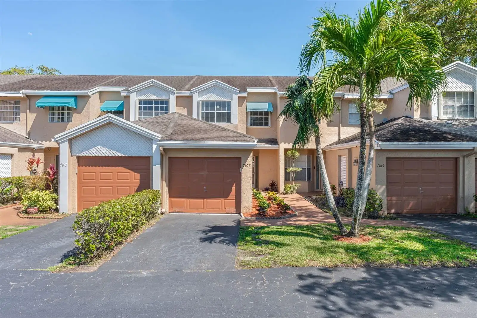 7107 Woodmont Way, Tamarac FL 33321