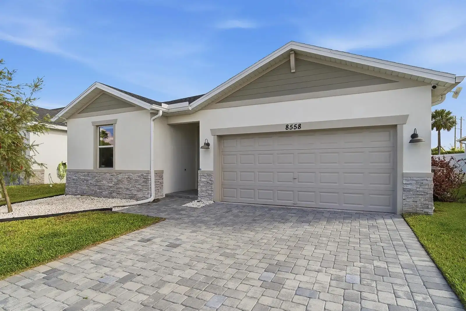 8558 Dahlia Circle, Port St. Lucie FL 34986 photo 2