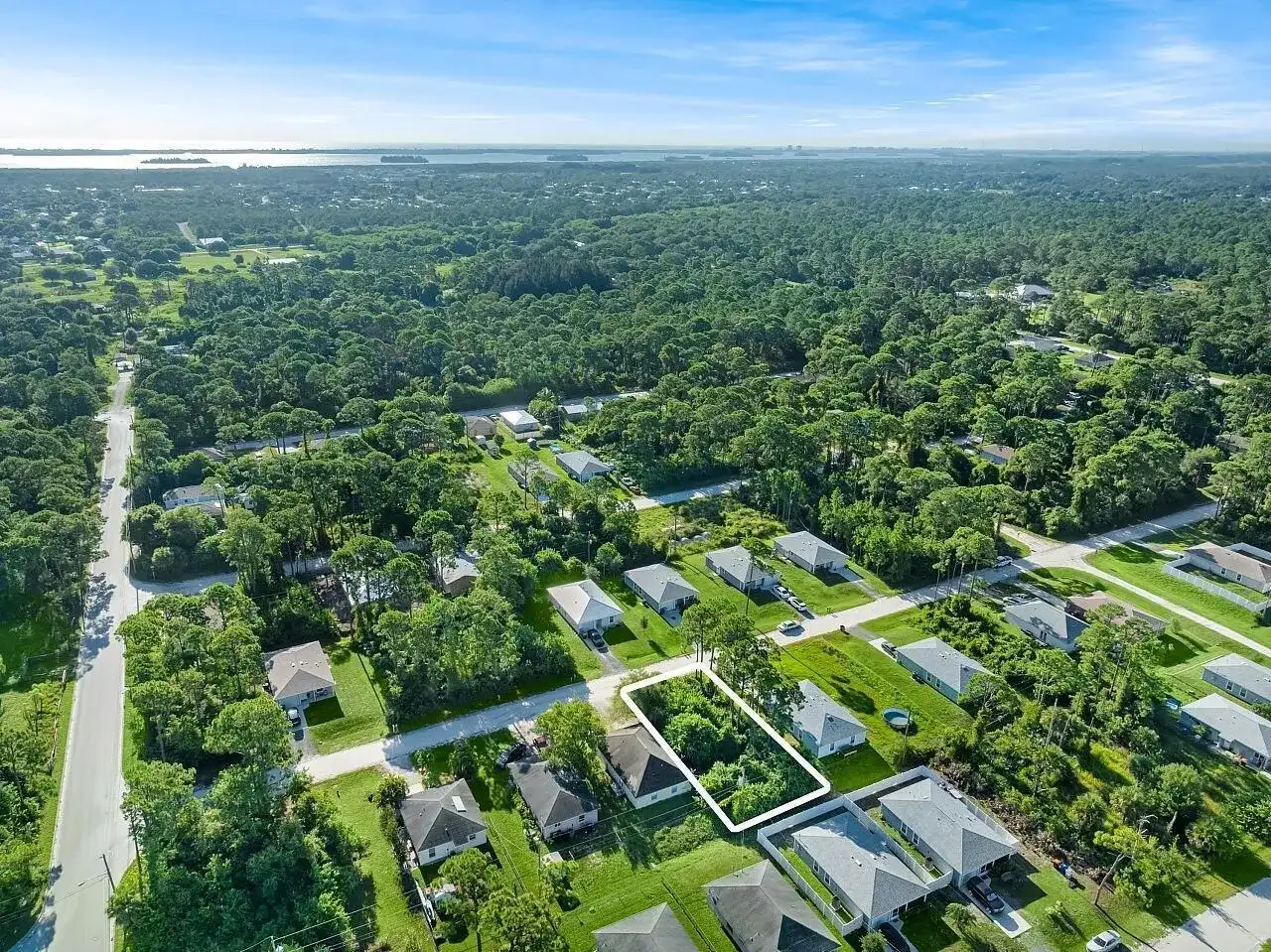1145 10th Court SW, Vero Beach FL 32962