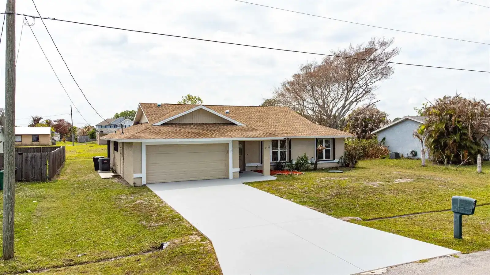 2456 SE Trail Avenue, Port St. Lucie FL 34952