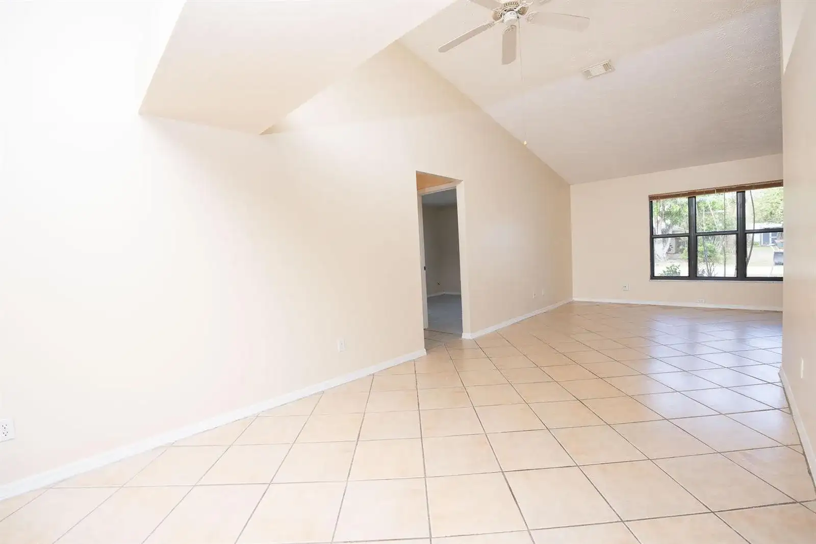 2456 SE Trail Avenue, Port St. Lucie FL 34952 photo 5