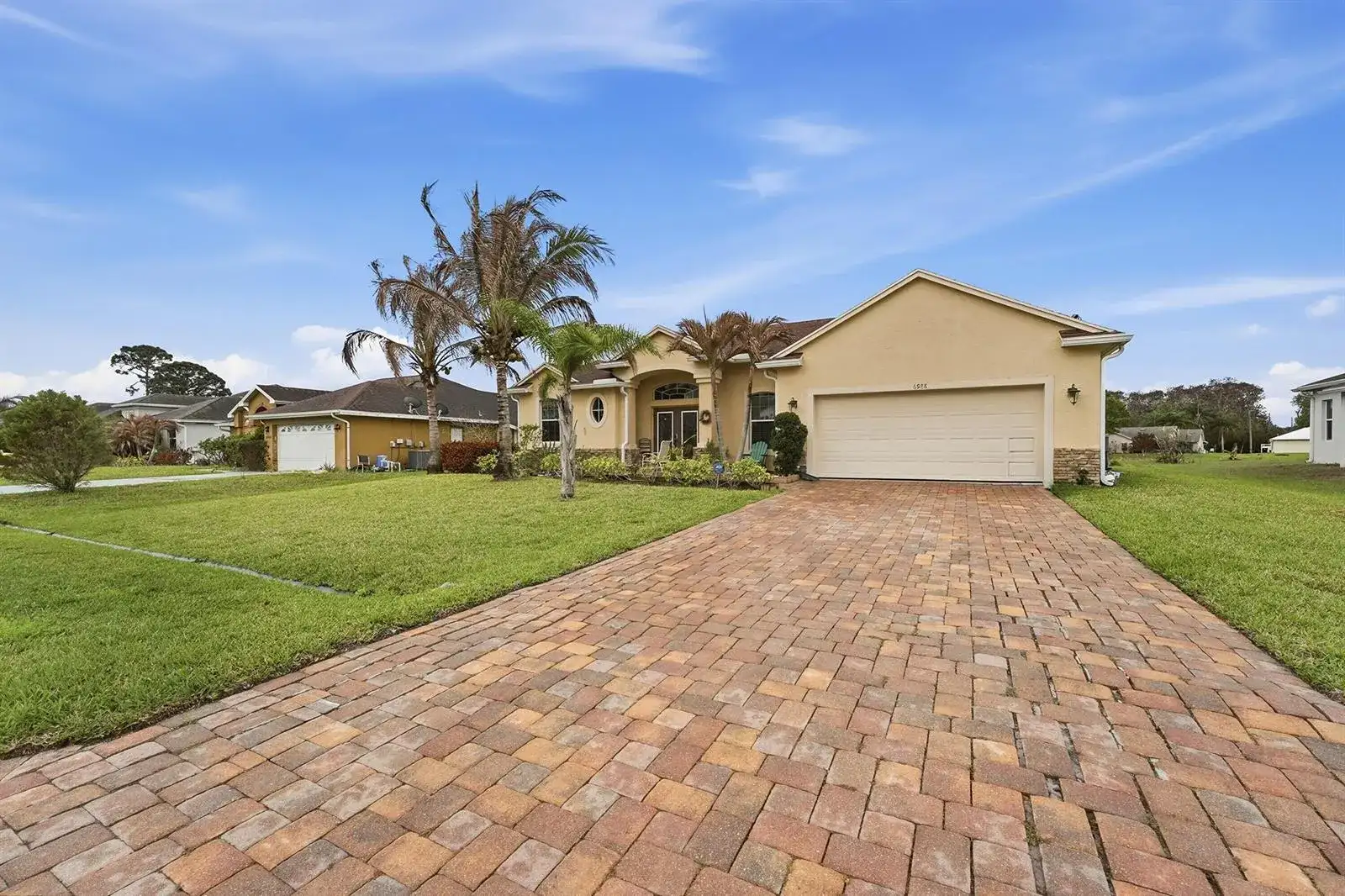 6988 NW Hartney Way, Port St. Lucie FL 34983 photo 2