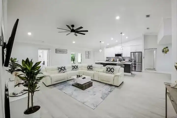 11038 Persimmon Boulevard, West Palm Beach FL 33411 photo 2