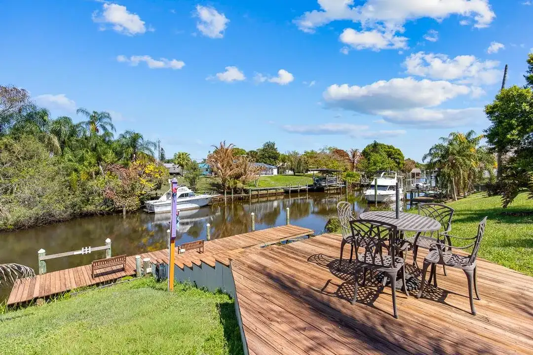 343 SE Verada Avenue, Port St. Lucie FL 34983