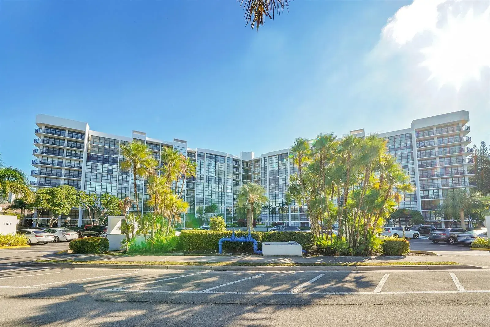1000 Parkview Drive Unit 306, Hallandale Beach FL 33009