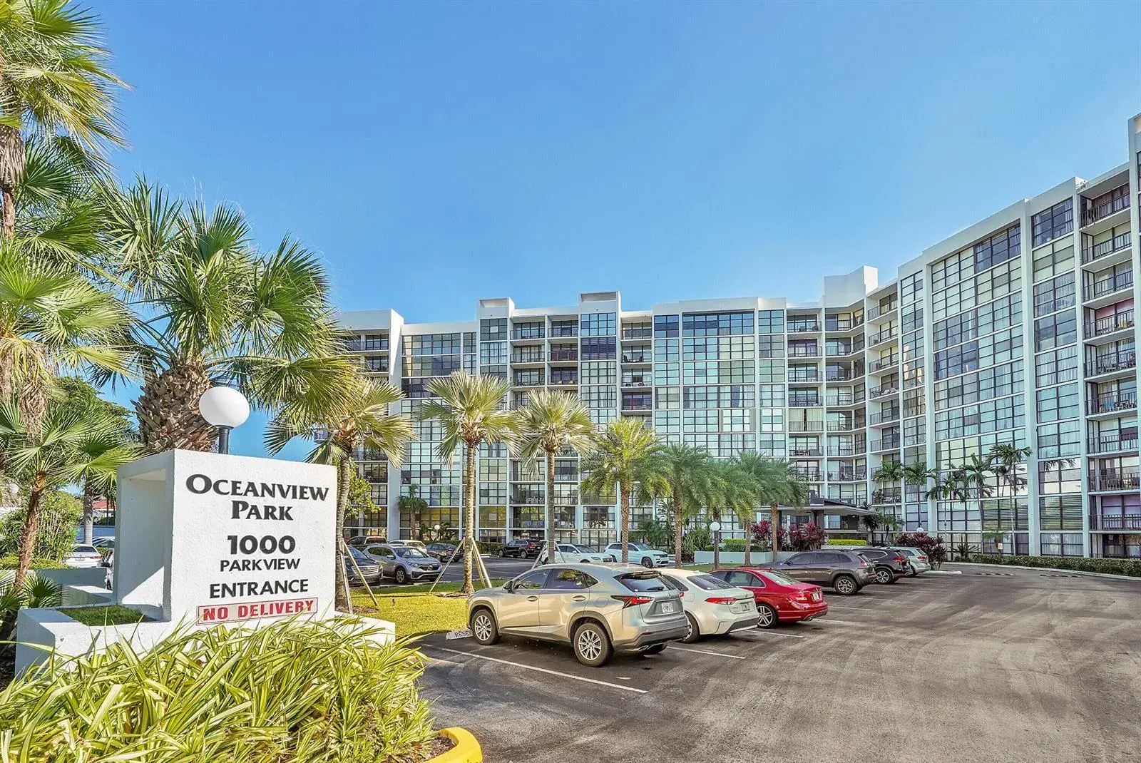 1000 Parkview Drive Unit 306, Hallandale Beach FL 33009