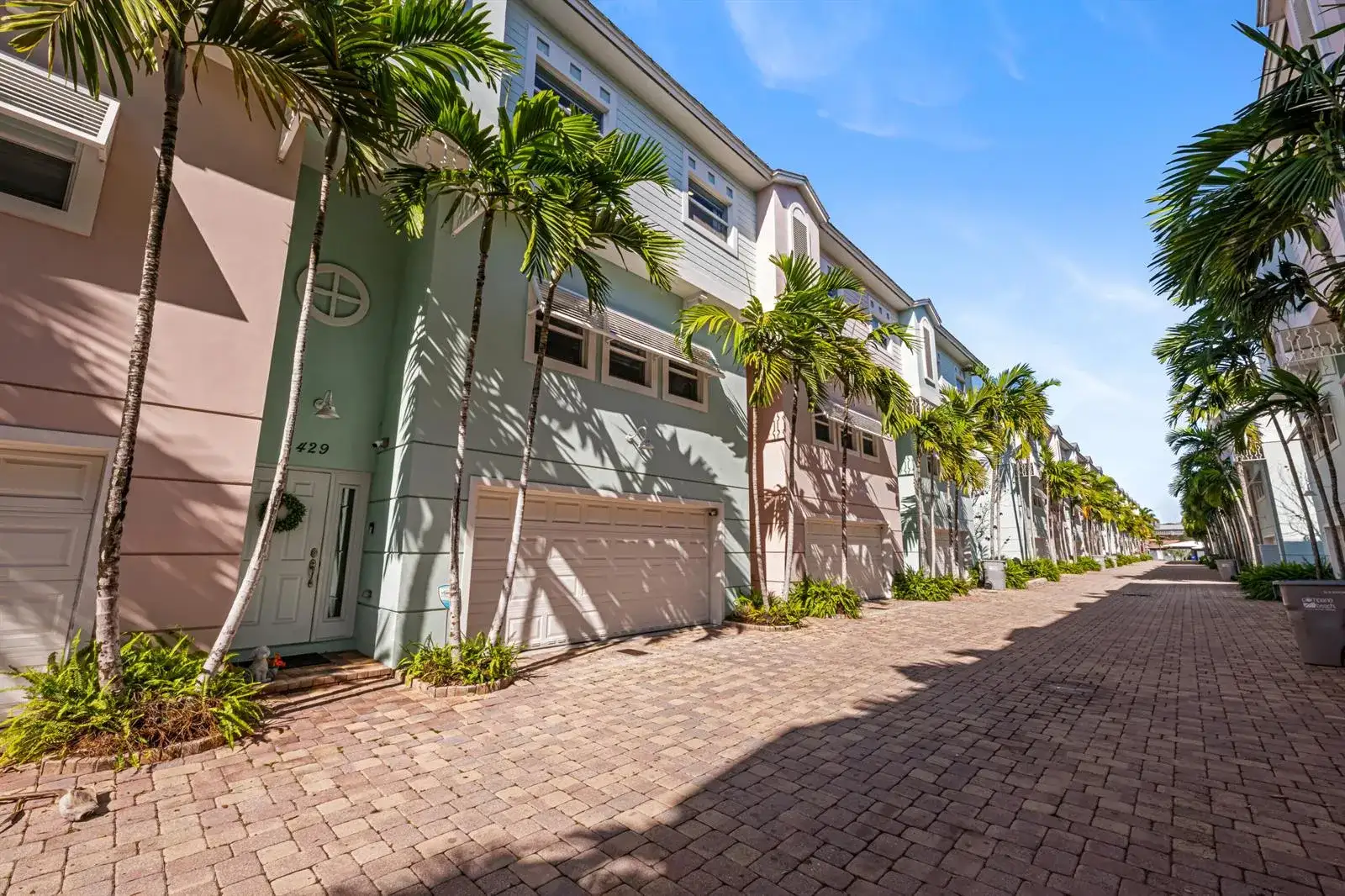 429 NE 1st Street, Pompano Beach FL 33060 photo 2