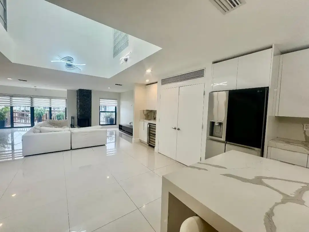 1127 Boca Cove Lane, Highland Beach FL 33487