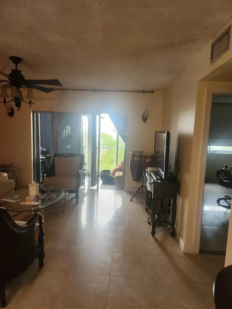 4200 Hillcrest Drive # 707, Hollywood FL 33021 photo 2