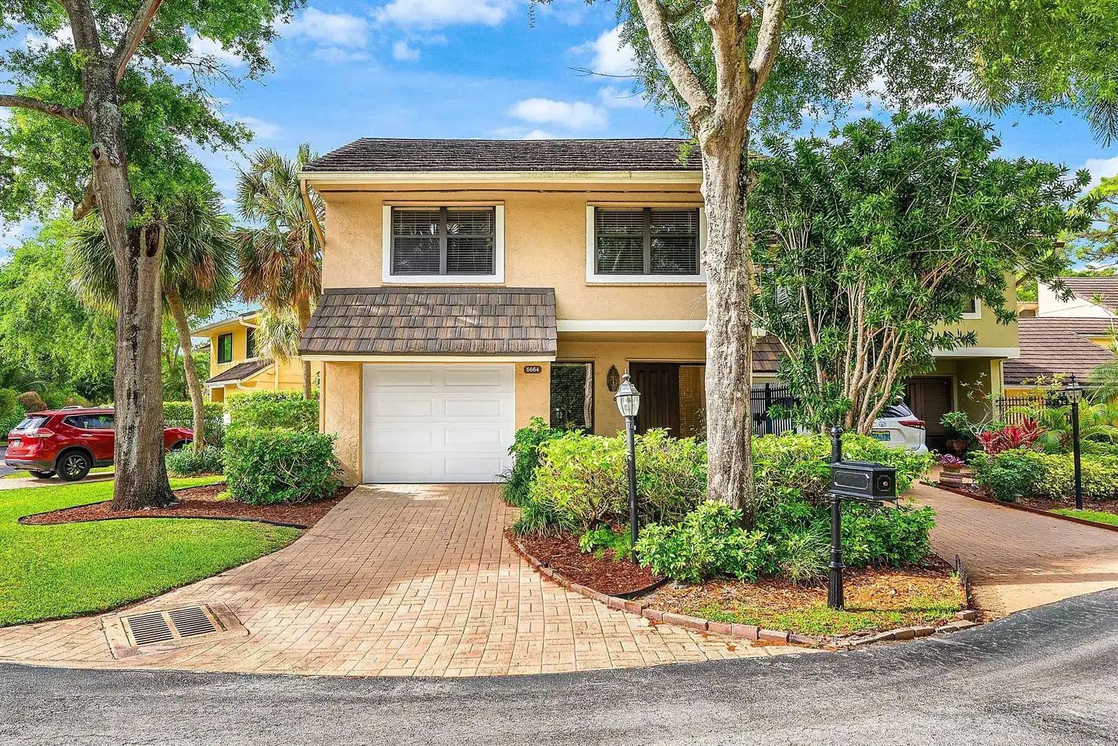 5664 Santiago Circle, Boca Raton FL 33433