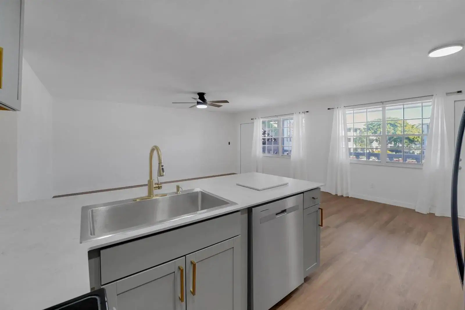 5203 NE 24th Terrace # B207, Fort Lauderdale FL 33308