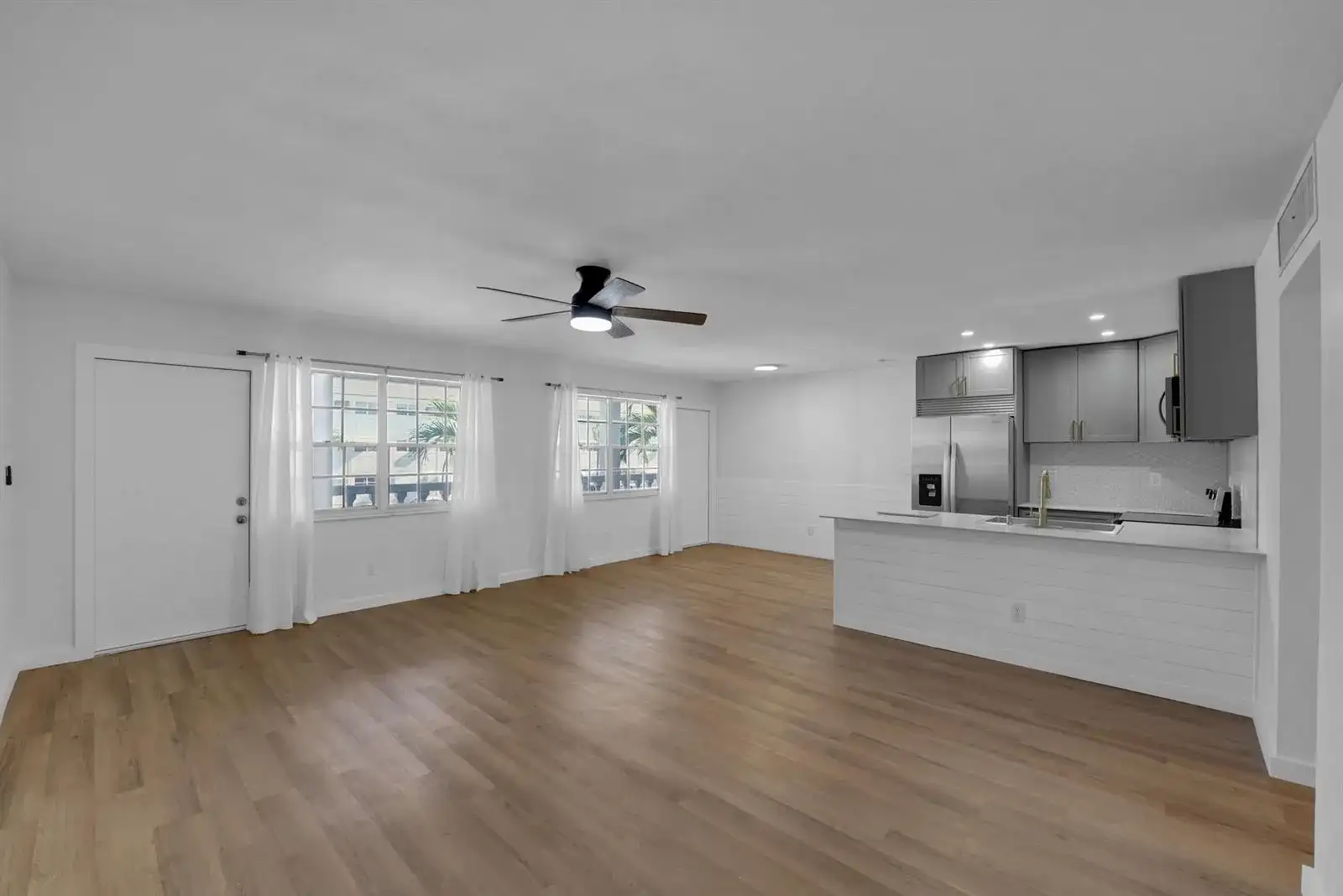 5203 NE 24th Terrace # B207, Fort Lauderdale FL 33308 photo 4