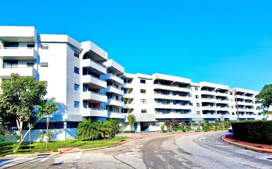 7300 Wayne Avenue # 213, Miami Beach FL 33141 photo 2