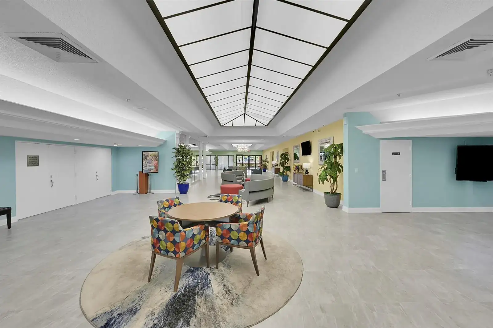 10434 Sunrise Lakes Boulevard # 206, Sunrise FL 33322 photo 3