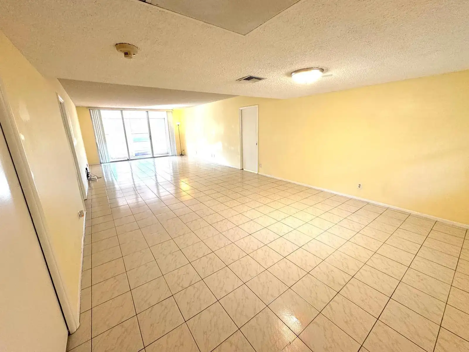 901 Cypress Terrace # 103, Pompano Beach FL 33069 photo 2