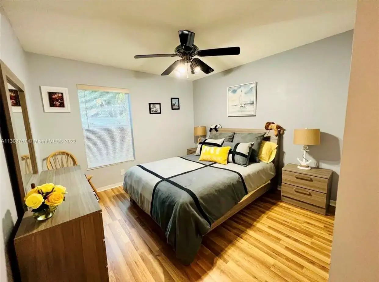 6972 NW 19th Street, Margate FL 33063 photo 2