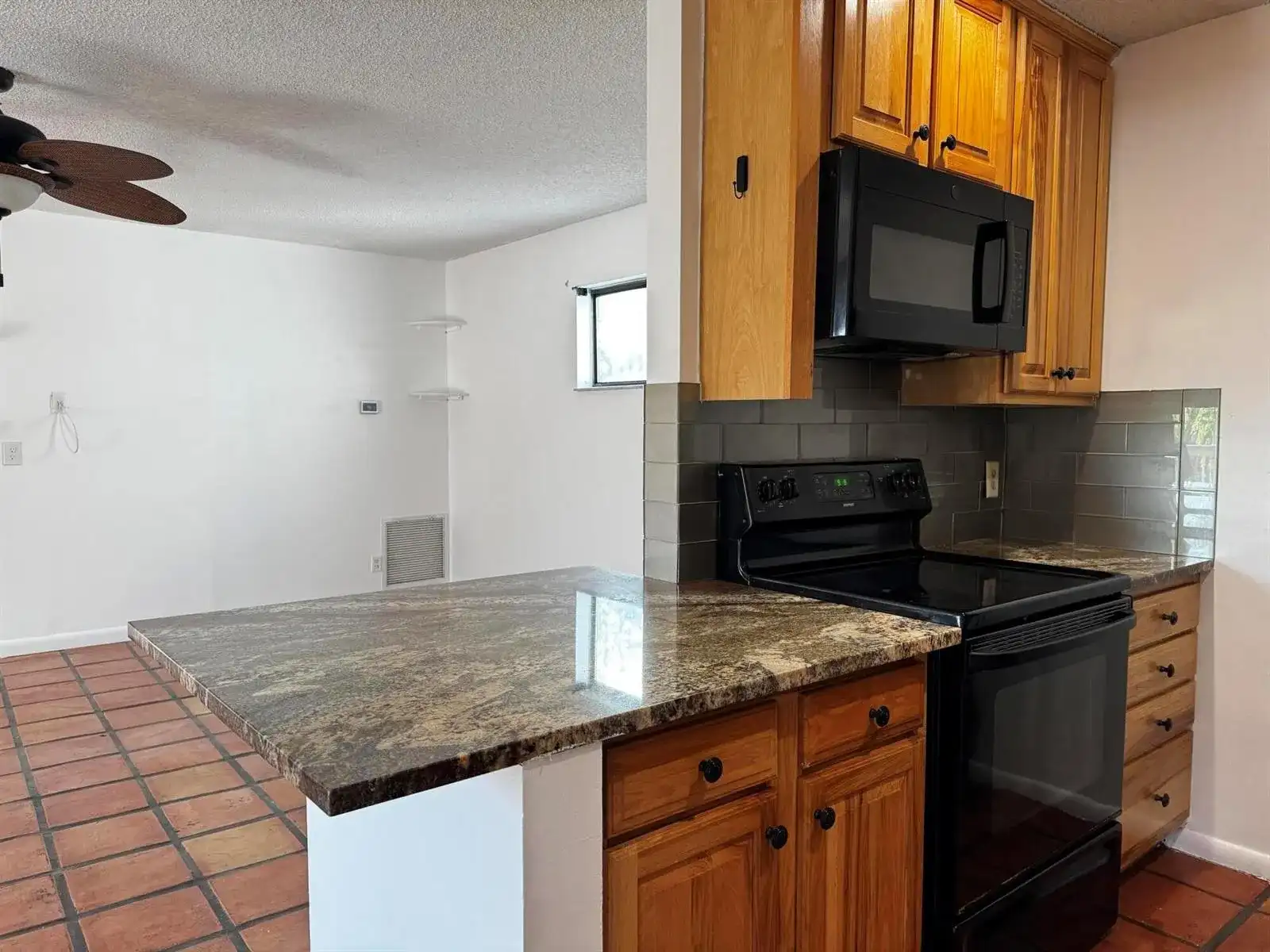 24 Crossings Circle # H, Boynton Beach FL 33435