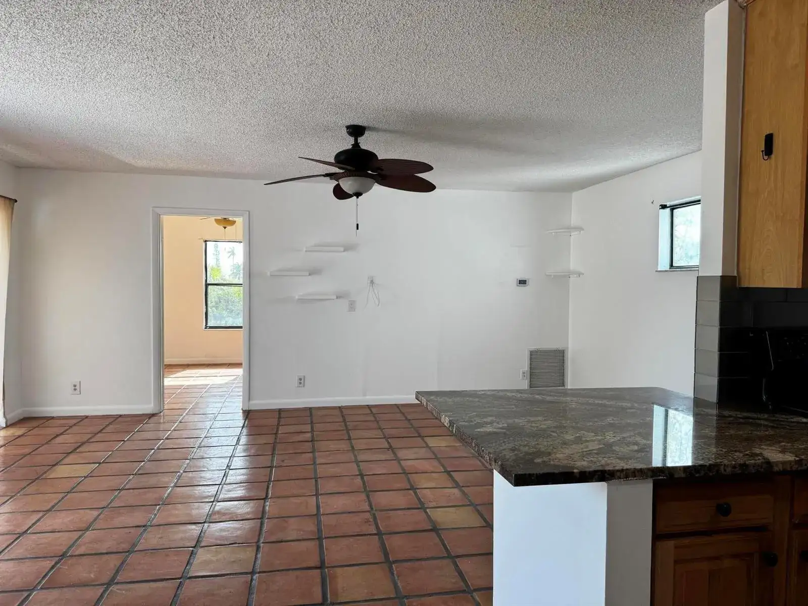 24 Crossings Circle # H, Boynton Beach FL 33435 photo 2