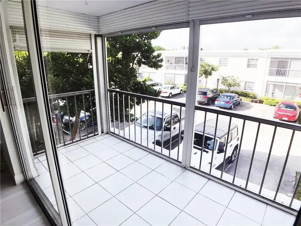 6521 Bay Club Drive # 4, Fort Lauderdale FL 33308 photo 2
