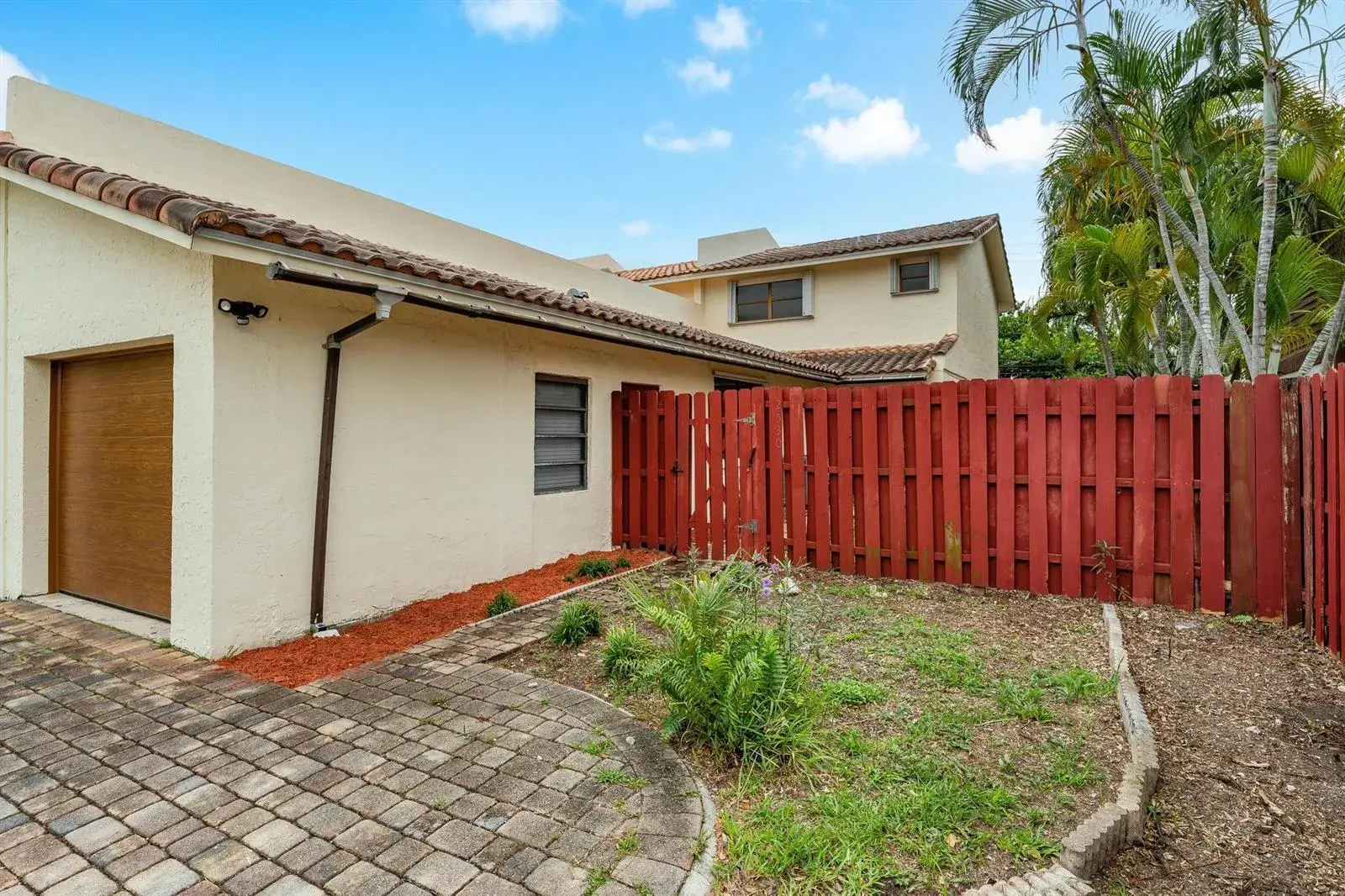 2530 NE 9th Street # 1, Fort Lauderdale FL 33304