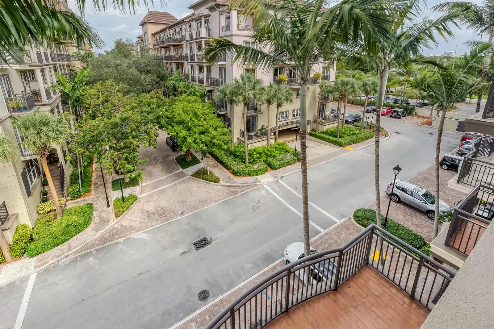2631 NE 14th Avenue # 406, Wilton Manors FL 33334 photo 5