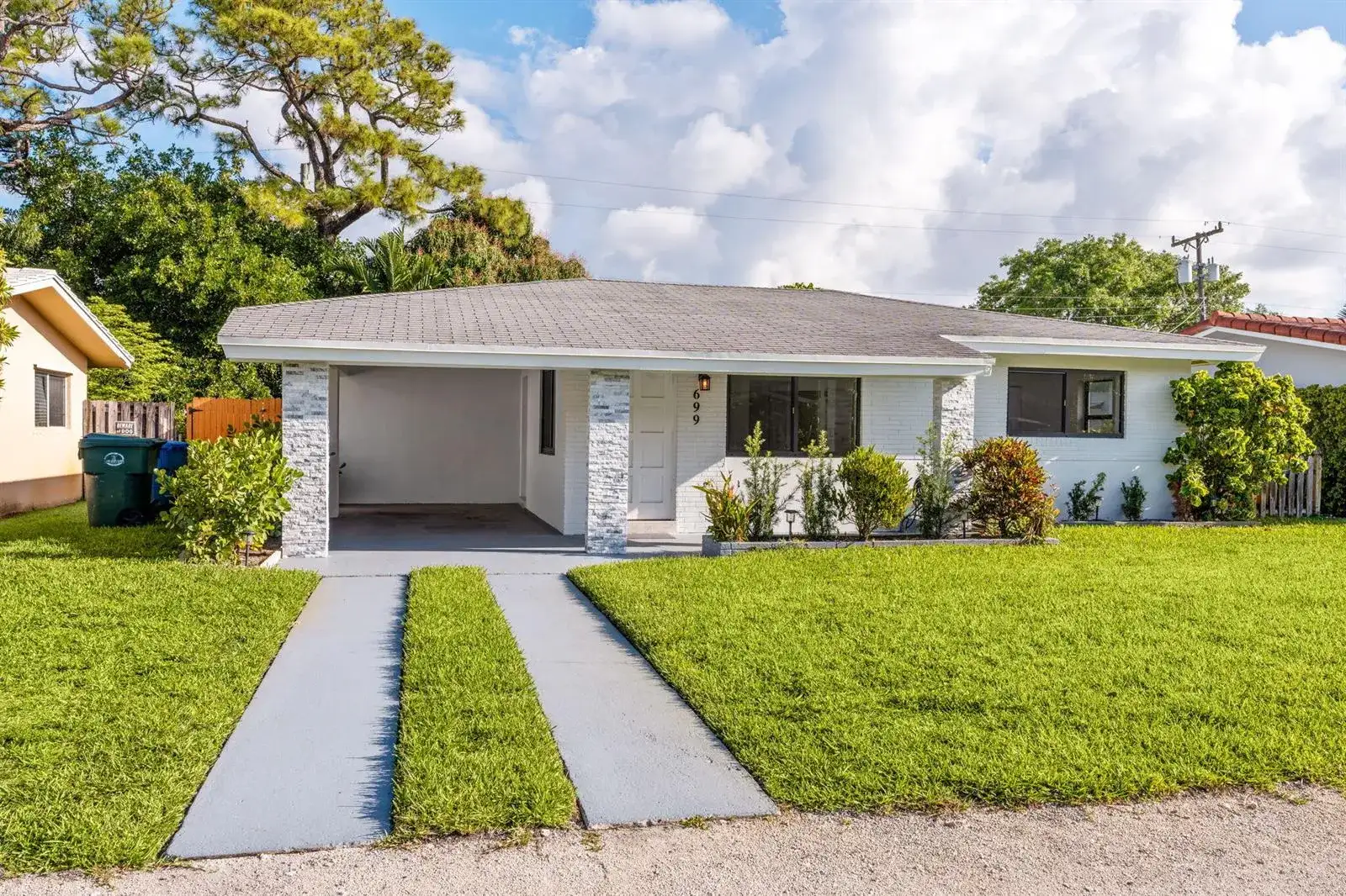 699 NE 40th Street, Oakland Park FL 33334 photo 2