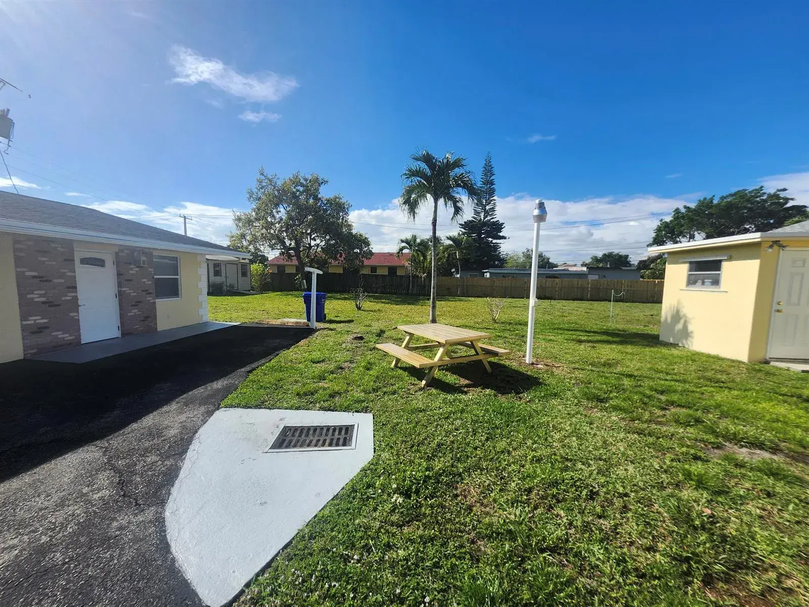 511 N 60th Way, Hollywood FL 33024