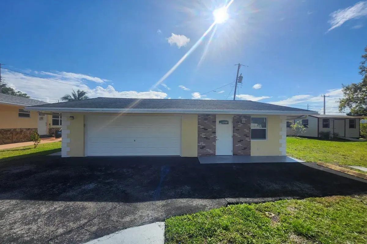 511 N 60th Way, Hollywood FL 33024