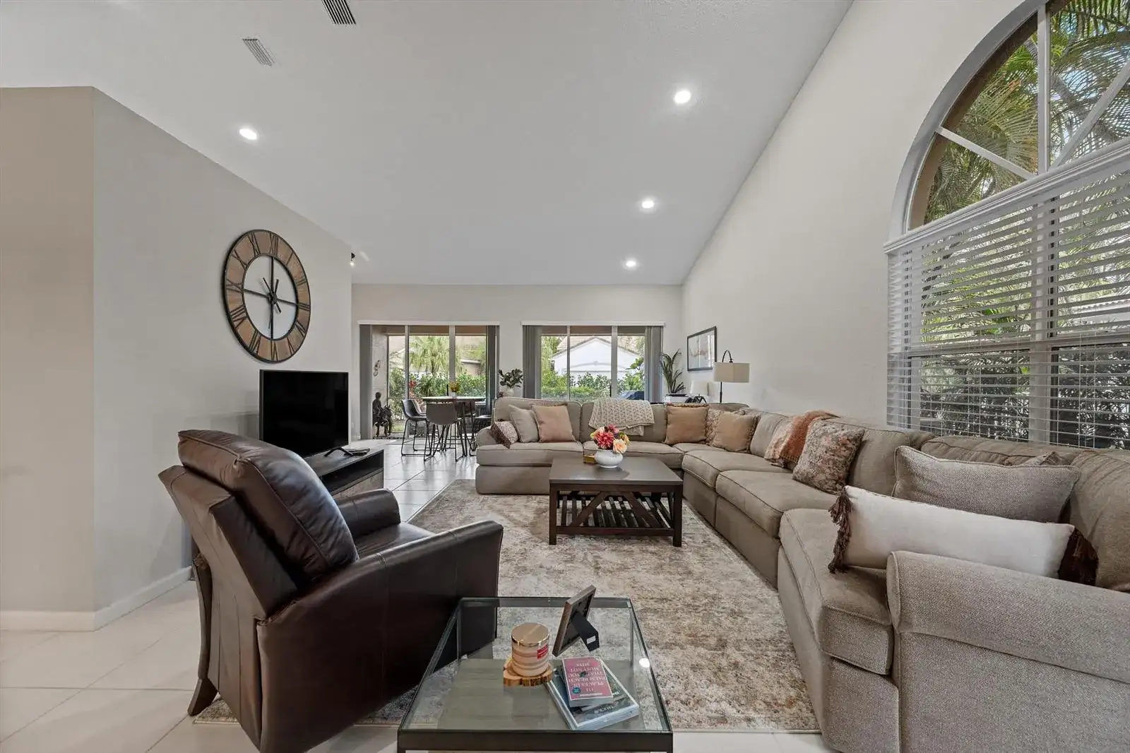 4657 Carlton Golf Drive, Lake Worth FL 33449 photo 5