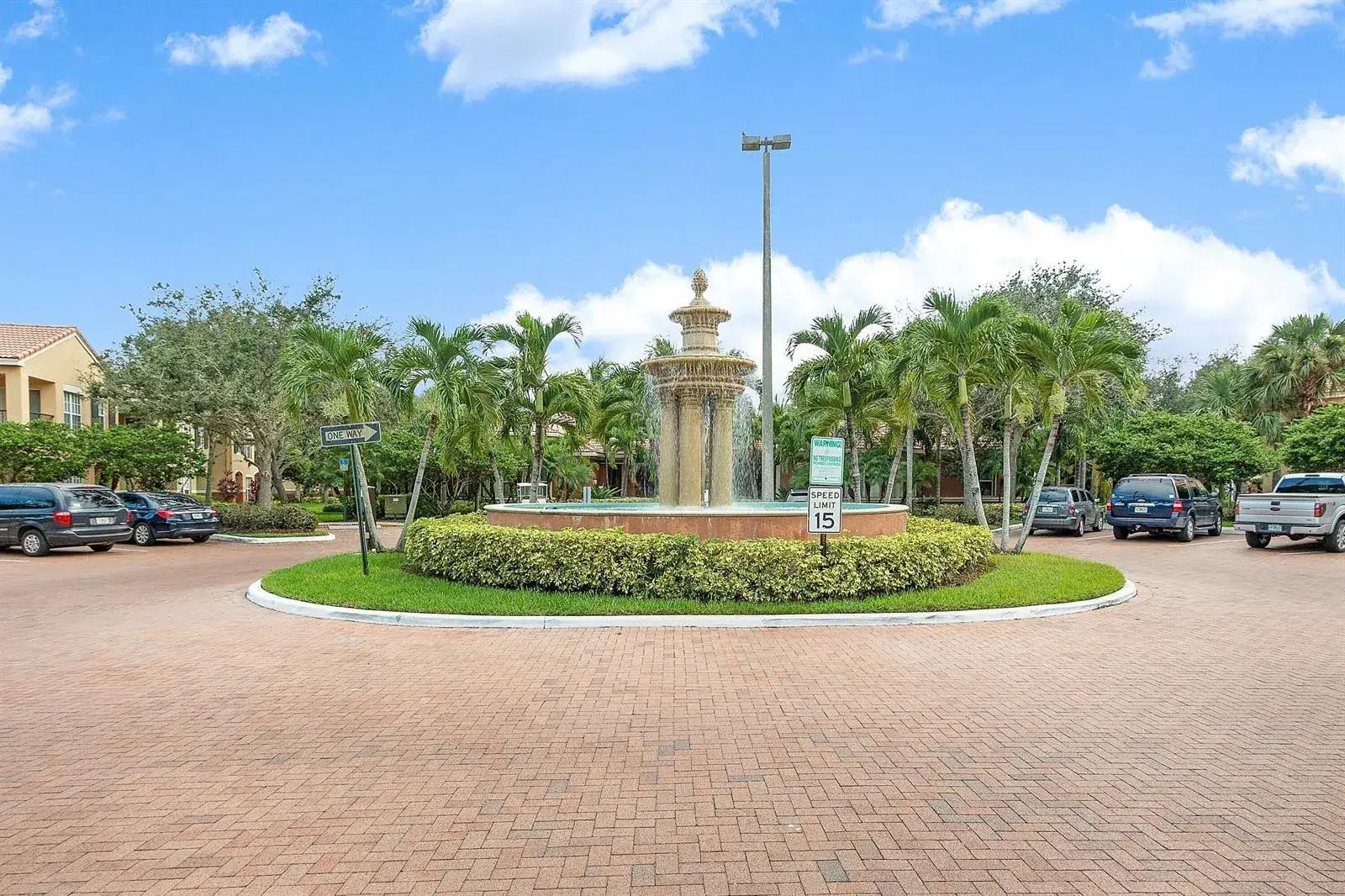 10336 Fox Trail Road S # 1305, Royal Palm Beach FL 33411