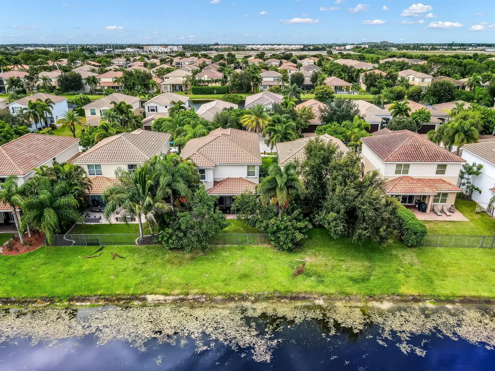 8292 Calabria Lakes Drive, Boynton Beach FL 33473 photo 4