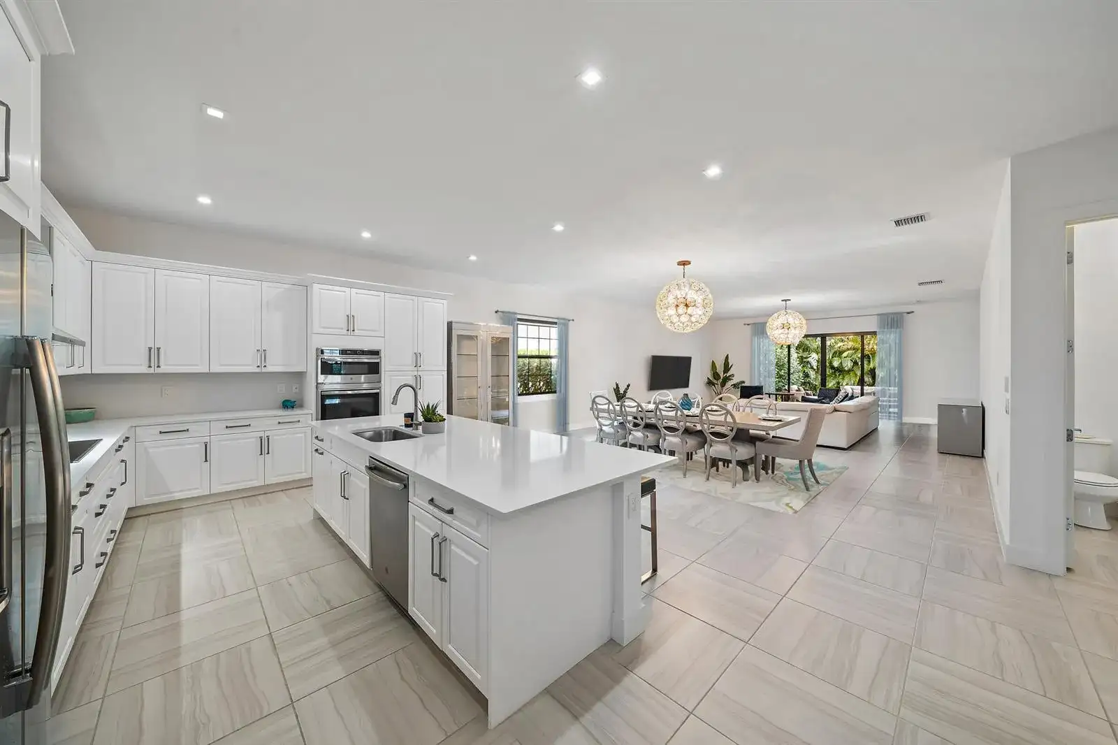 2938 Gin Berry Way, West Palm Beach FL 33401 photo 3
