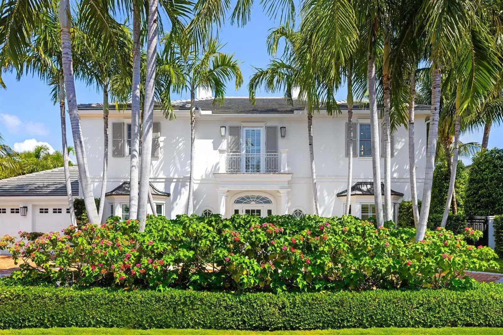 211 Ocean Terrace, Palm Beach FL 33480 photo 2