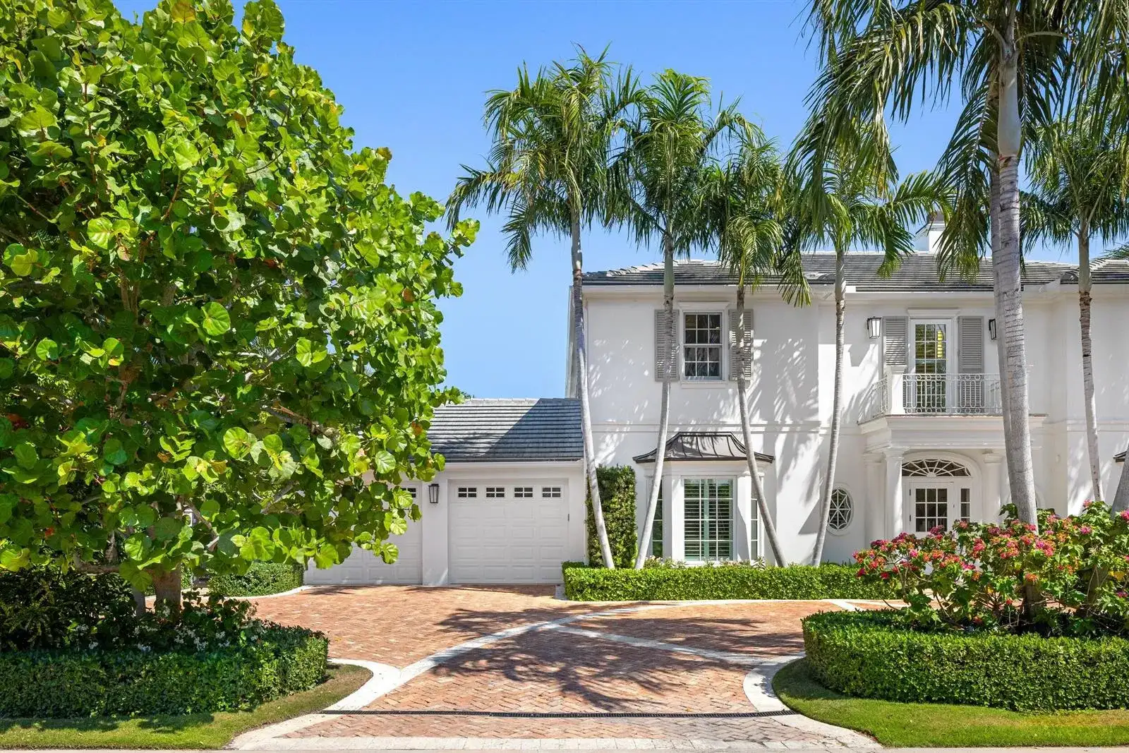 211 Ocean Terrace, Palm Beach FL 33480 photo 4