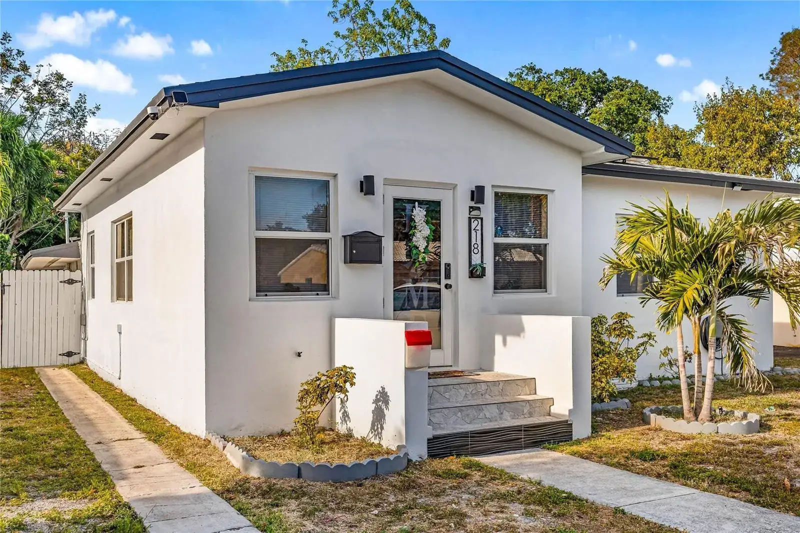 218 SW 7th Street, Dania Beach FL 33004