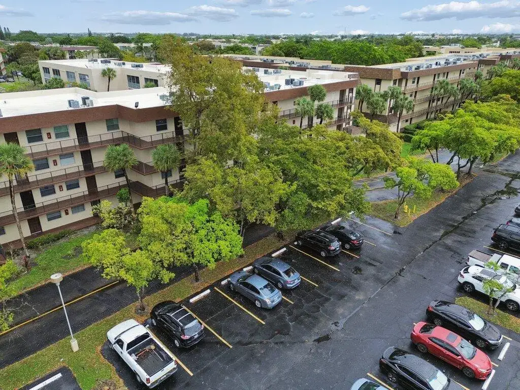 3141 NW 47th Terrace # 124, Lauderdale Lakes FL 33319