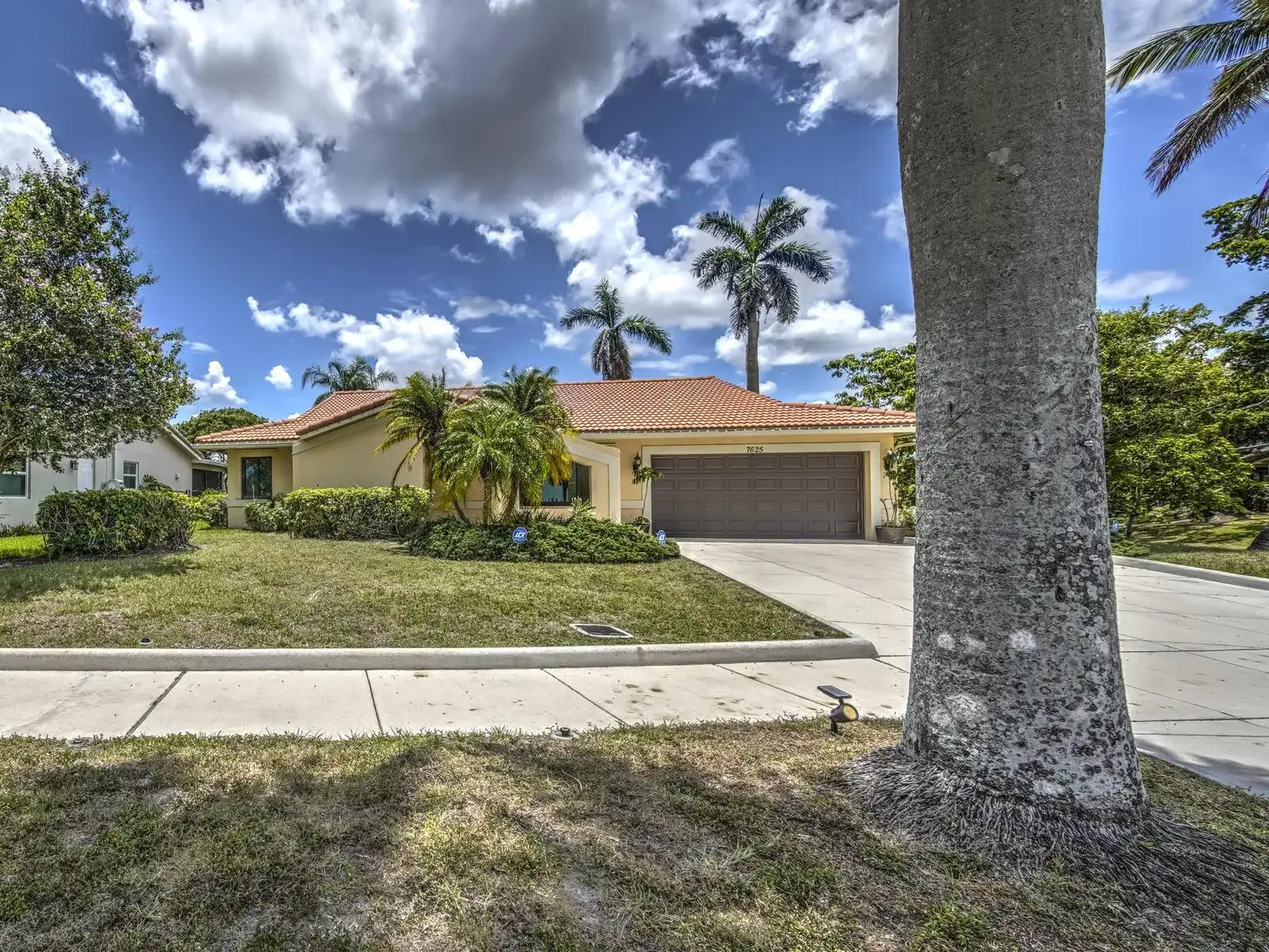7625 Sunflower Drive, Margate FL 33063 photo 4