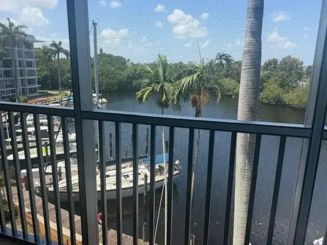1319 E Hillsboro Boulevard # 412, Deerfield Beach FL 33441 photo 2