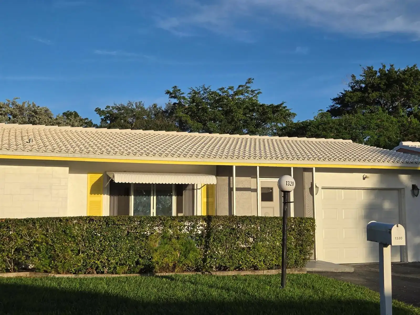 1320 NW 82nd Avenue, Plantation FL 33322