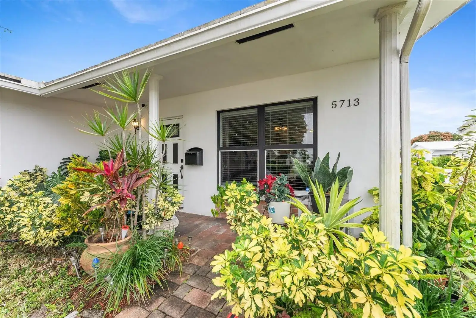 5713 NW 84th Terrace, Tamarac FL 33321 photo 4