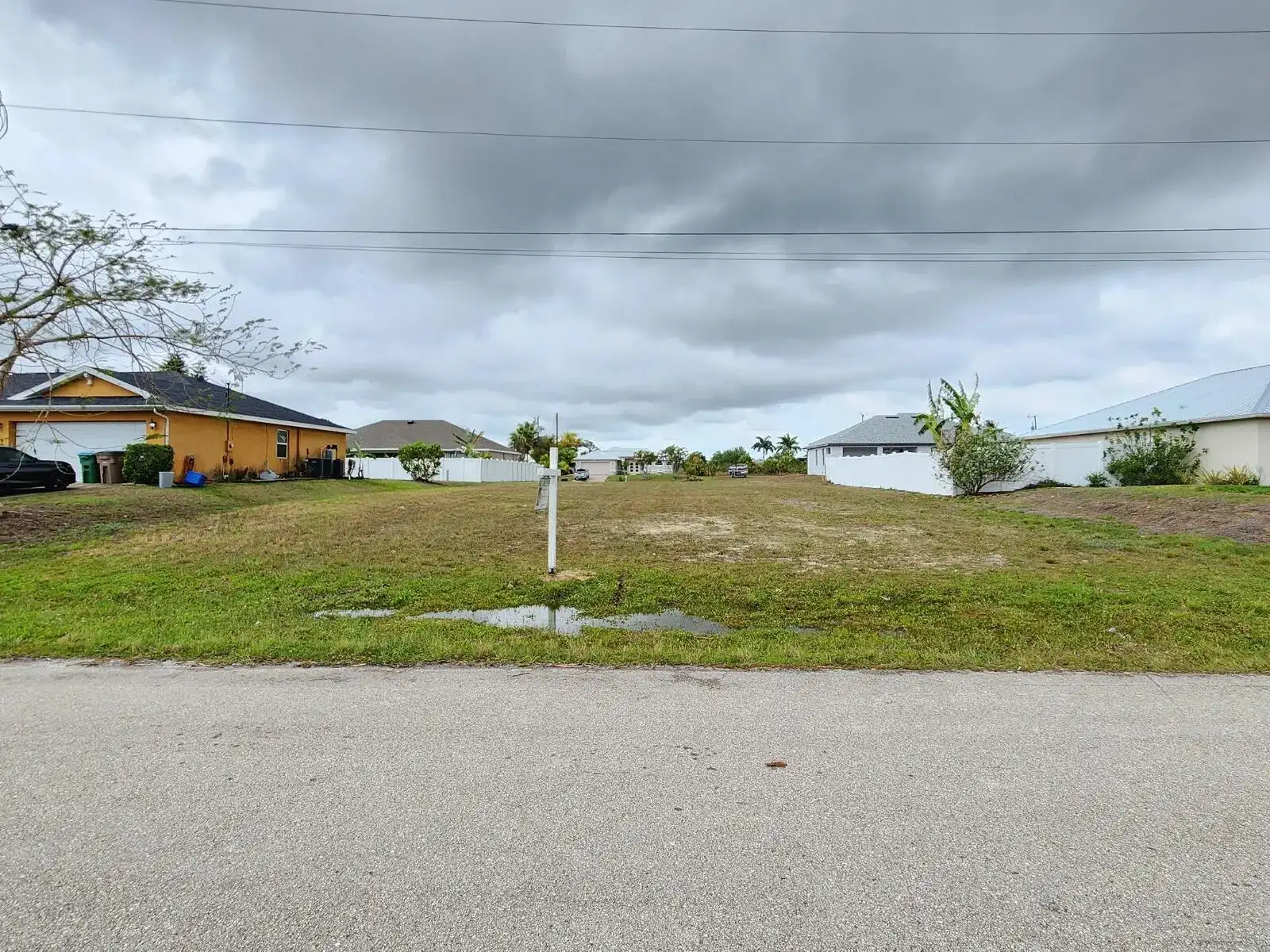 3222 NE 13th Court, Cape Coral FL 33909
