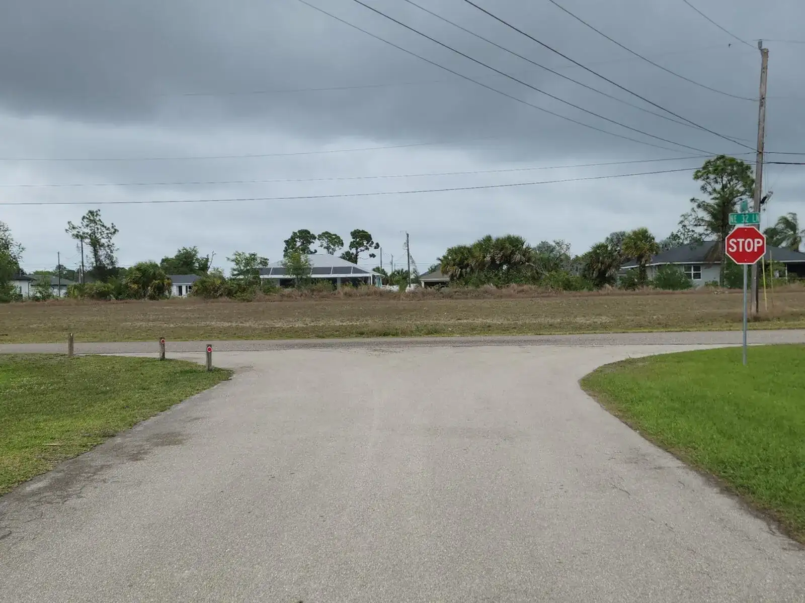 3222 NE 13th Court, Cape Coral FL 33909 photo 4