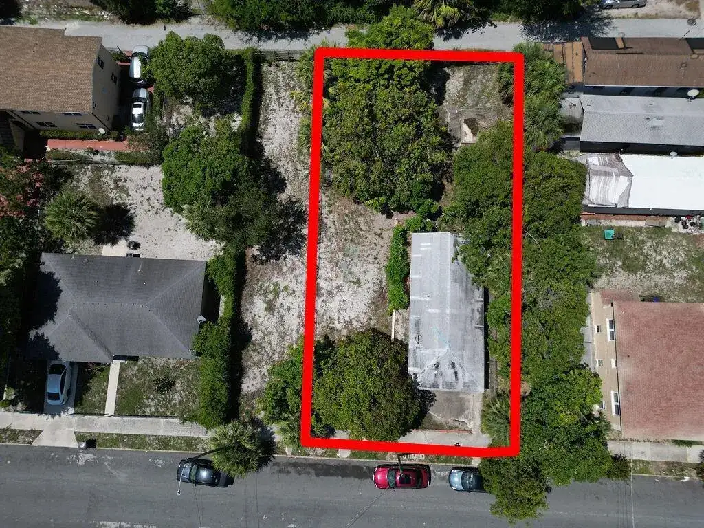 807 7th Street, West Palm Beach FL 33401 photo 2