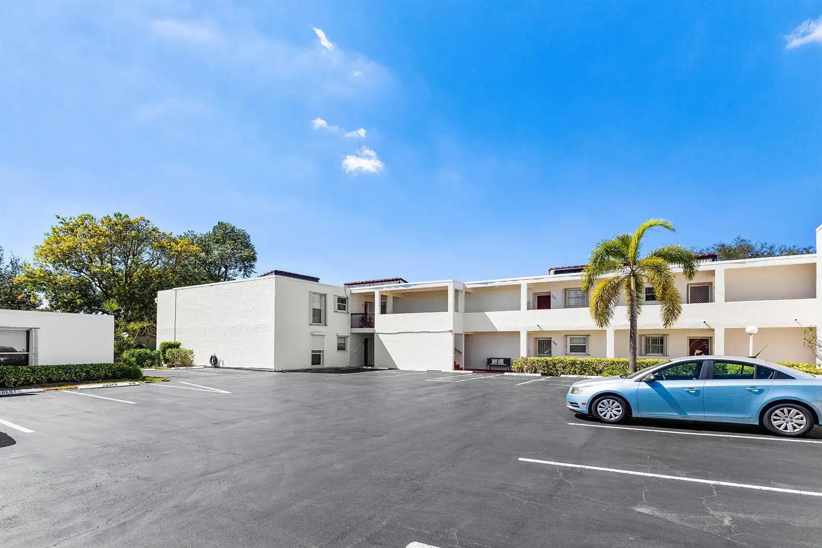 2561 Boundbrook Boulevard # 209, Palm Springs FL 33406 photo 2