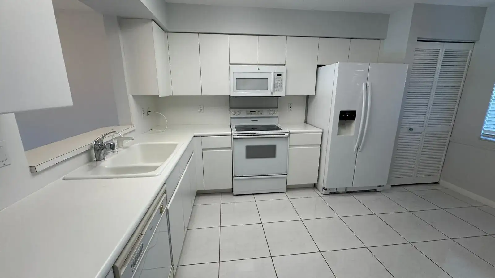 5876 Regal Glen Drive # 108, Boynton Beach FL 33437 photo 3