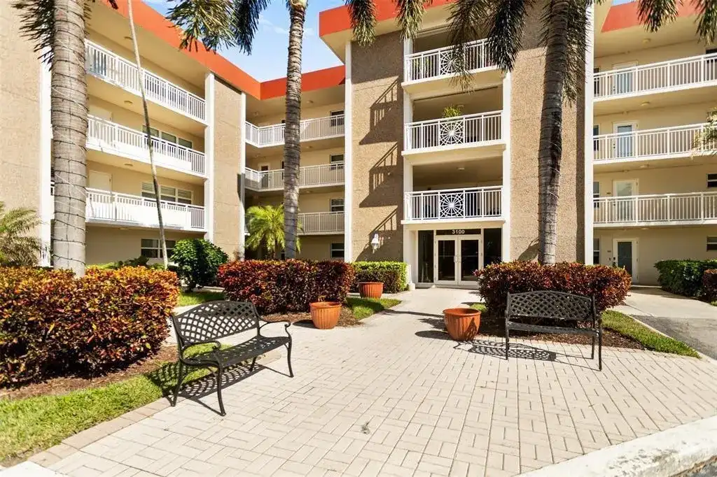 3100 NE 48th Court # 413, Lighthouse Point FL 33064