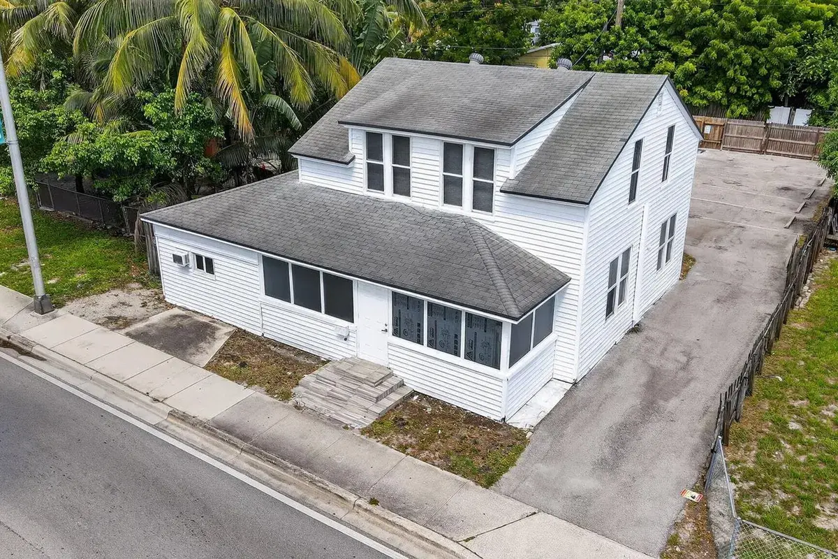 220 SW 16th Street, Dania Beach FL 33004