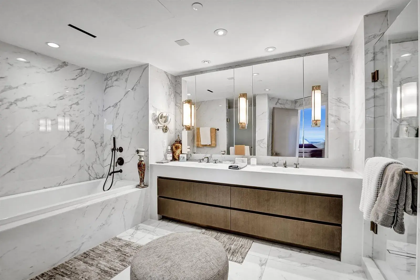 525 N Fort Lauderdale Beach Boulevard # 703, Fort Lauderdale FL 33304
