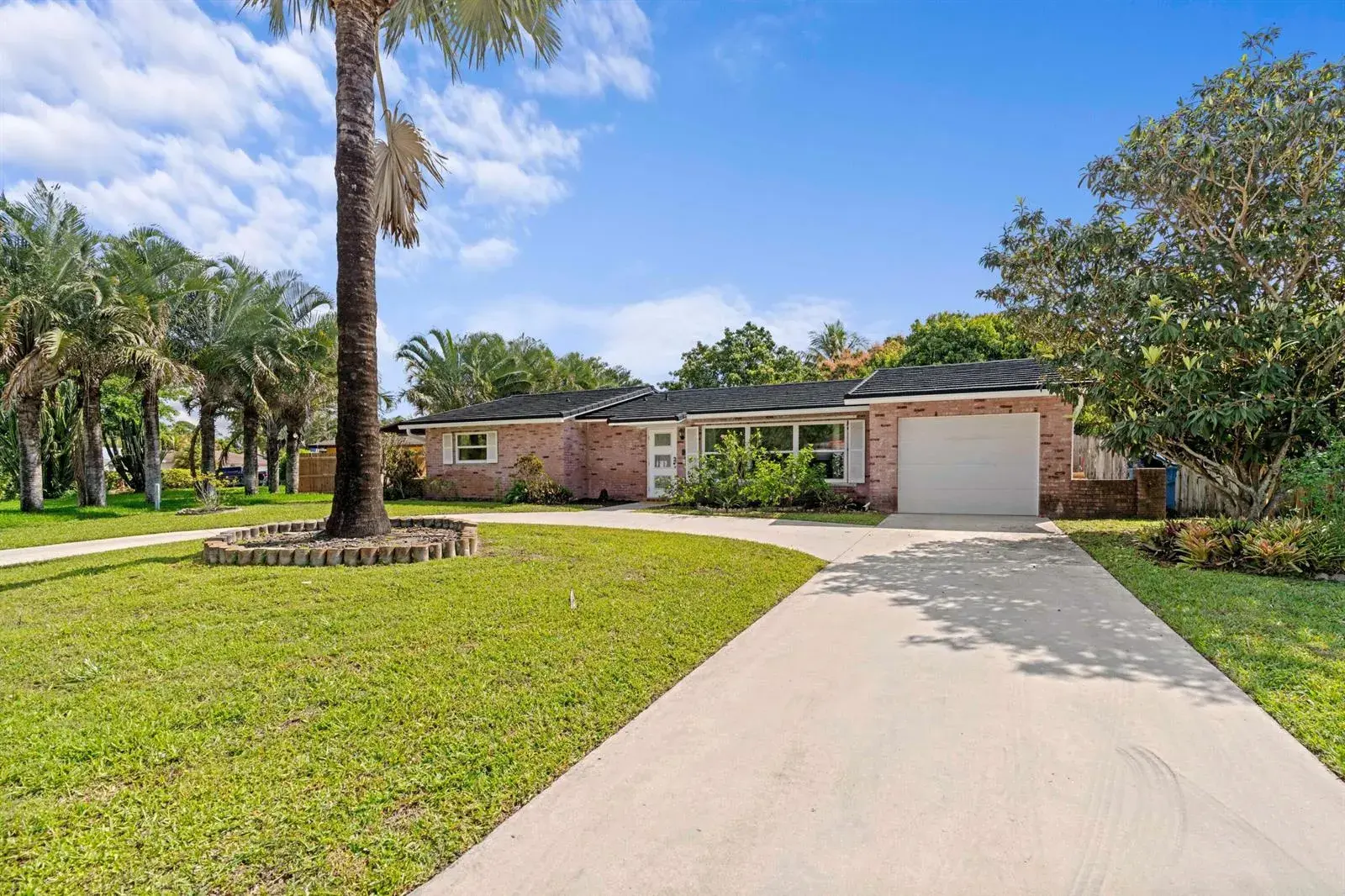 324 Sandpiper Avenue, Royal Palm Beach FL 33411