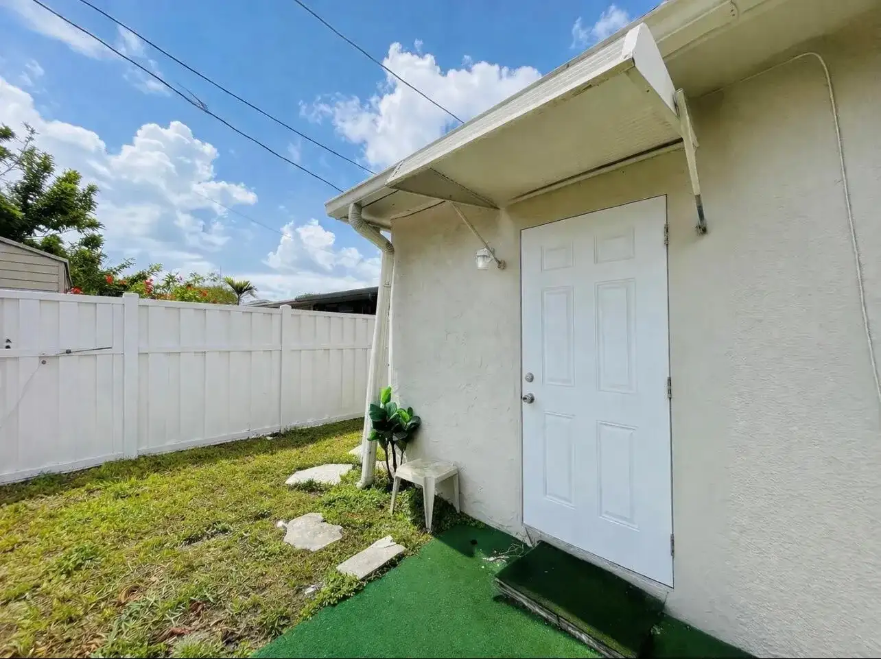 11361 NW 32nd Place, Sunrise FL 33323 photo 2